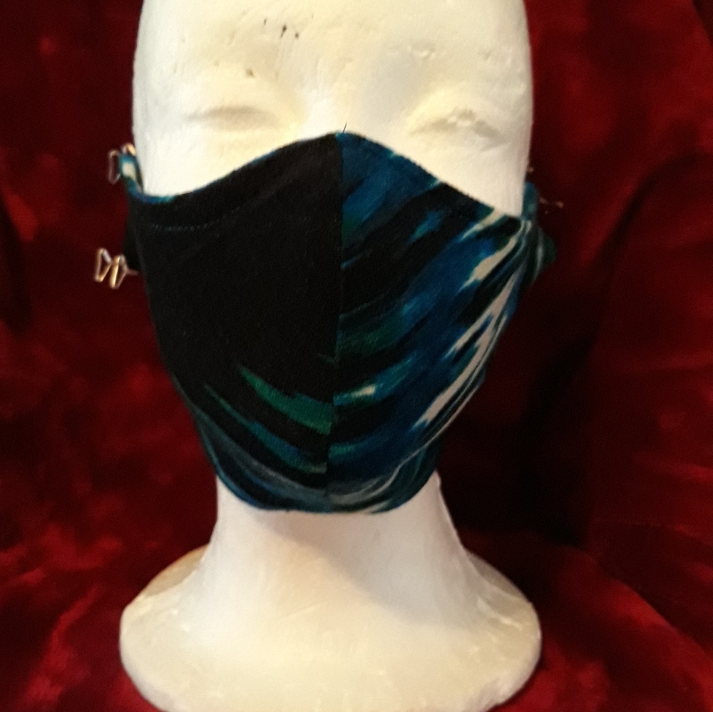 Reversible masks - Picture 4 of 4